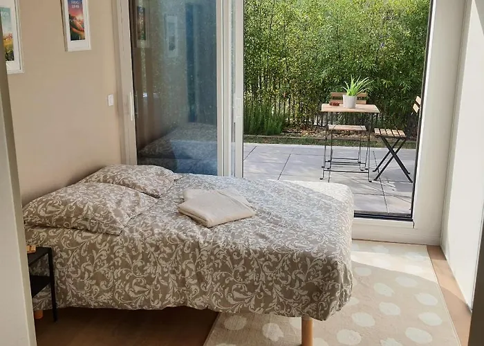 Parentale Du Centre-ville: Verdure Et Tranquillité Homestay Bordeaux