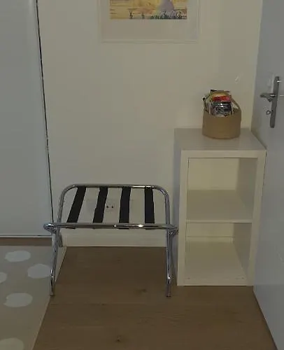 Parentale Du Centre-ville: Verdure Et Tranquillité Homestay *